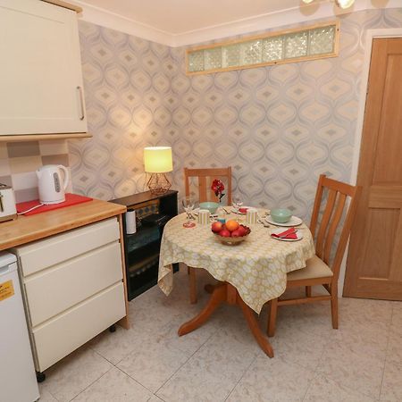 The Laurels Flat Apartment Cardiff Ngoại thất bức ảnh